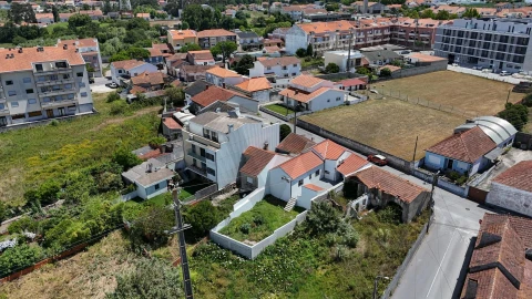 Moradia T2 para Venda em São Bernardo
