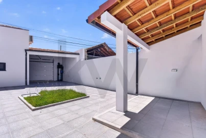 Moradia T2 para Venda em São Bernardo