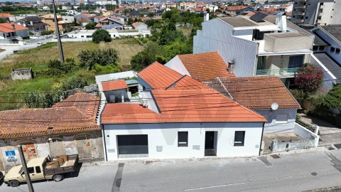 Moradia T2 para Venda em São Bernardo
