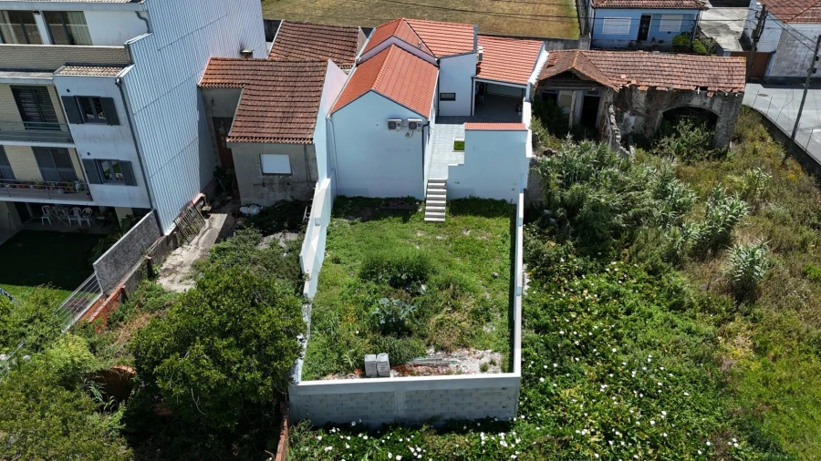 Moradia T2 para Venda em São Bernardo Foto 3