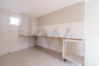 Moradia T2 para Venda em Lamas