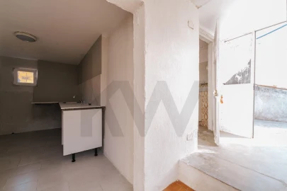 Moradia T2 para Venda em Lamas