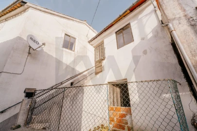 Moradia T2 para Venda em Lamas