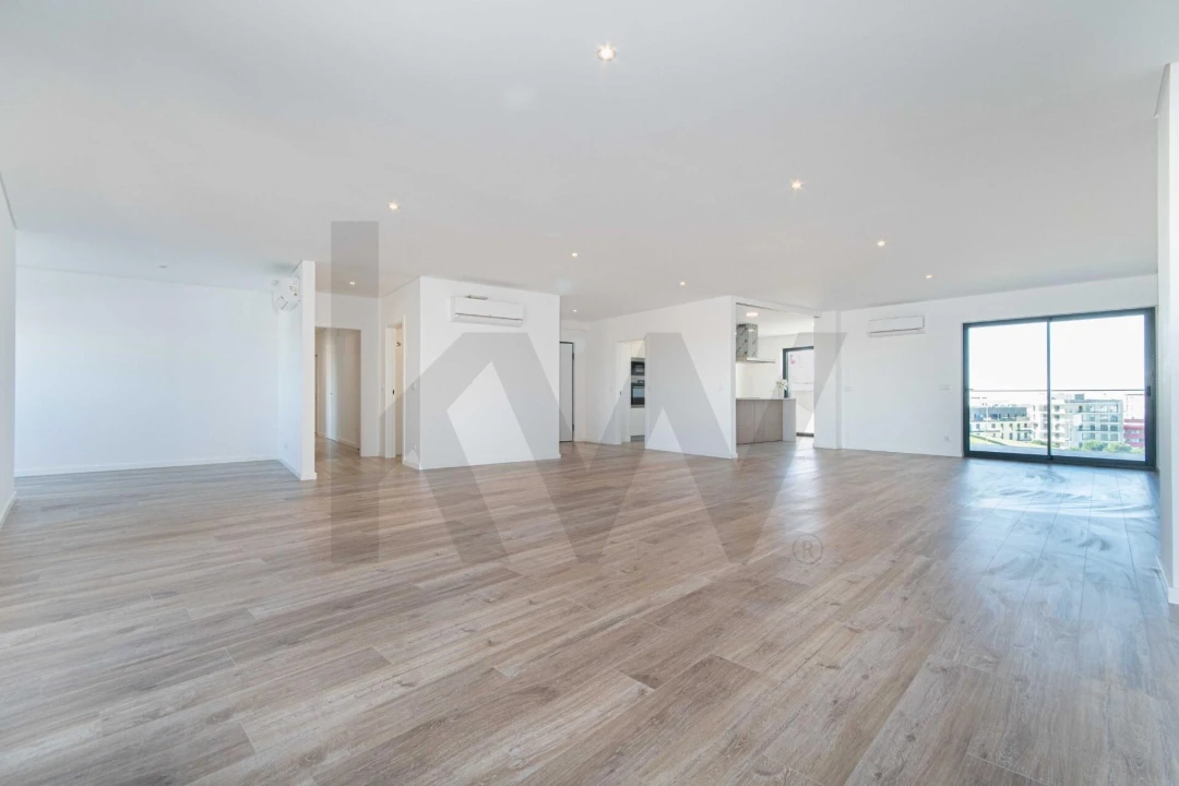 Apartamento T5 para Venda em Carnaxide e Queijas Foto 5