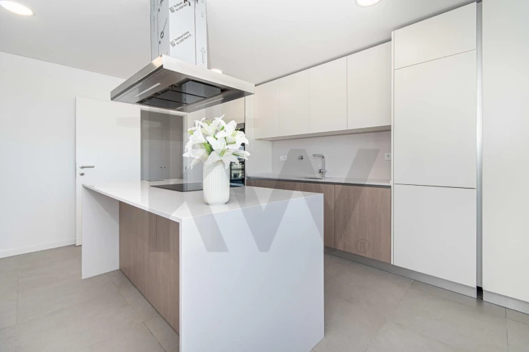 Apartamento T5 para Venda em Carnaxide e Queijas Foto 8