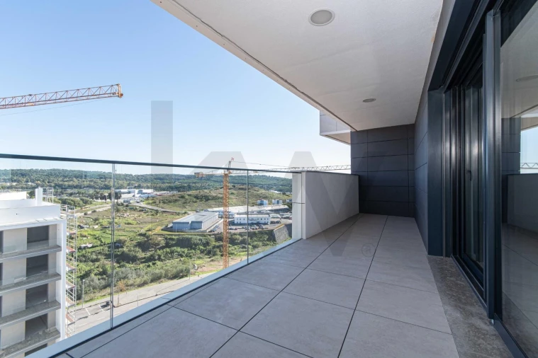 Apartamento T5 para Venda em Carnaxide e Queijas Foto 11
