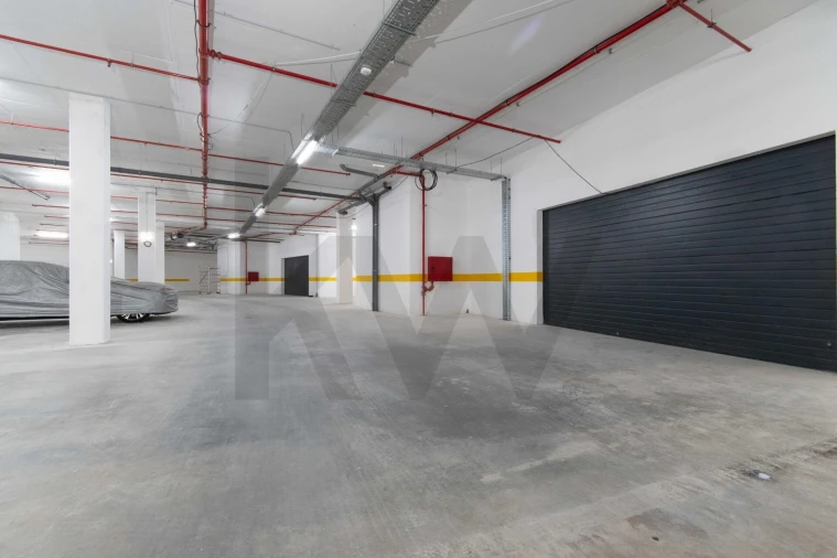 Apartamento T5 para Venda em Carnaxide e Queijas Foto 28