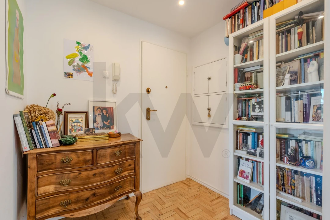 Apartamento T1 para Venda em Parque das Nações Foto 16