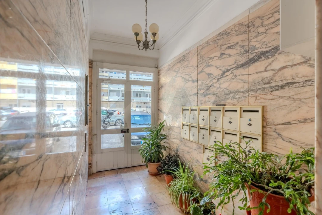 Apartamento T1 para Venda em Parque das Nações Foto 3