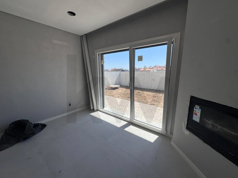 Moradia T3 para Venda em Fernao Ferro Foto 4