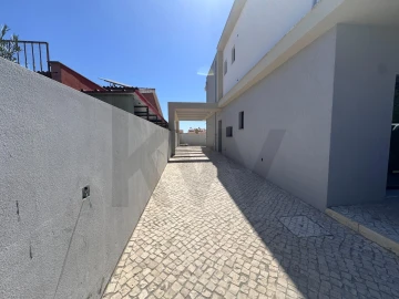 Moradia T3 para Venda em Fernao Ferro