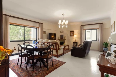 Apartamento T2 para Venda em Póvoa de Santa Iria e Forte da Casa