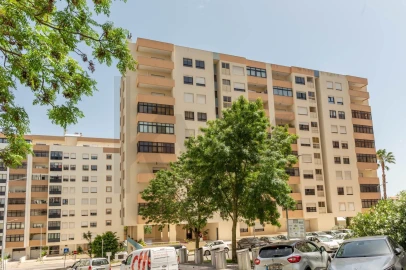 Apartamento T2 para Venda em Póvoa de Santa Iria e Forte da Casa