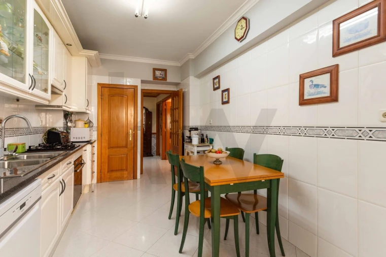 Apartamento T2 para Venda em Póvoa de Santa Iria e Forte da Casa Foto 11