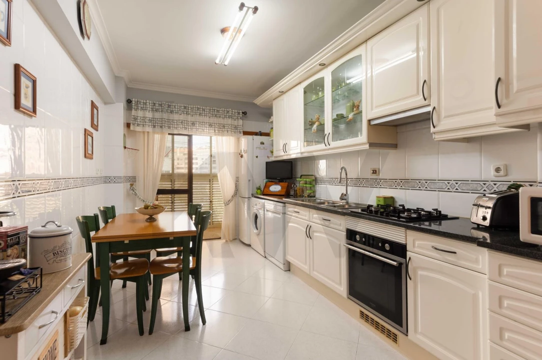 Apartamento T2 para Venda em Póvoa de Santa Iria e Forte da Casa Foto 9