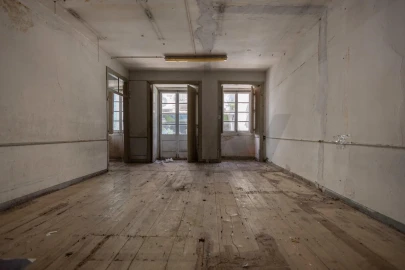 Prédio para Venda em União das Freguesias de Setúbal