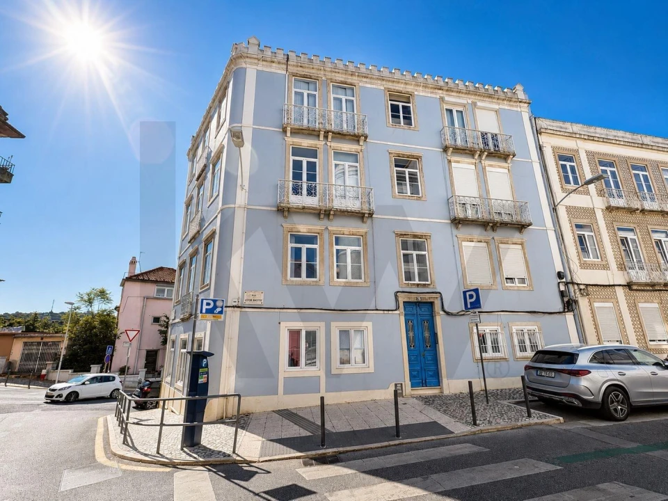 Apartamento T1 para Venda em Campolide Foto 1