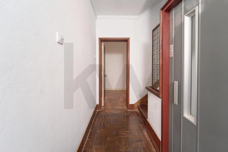 Apartamento T2 para Arrendamento em Alvalade Foto 20