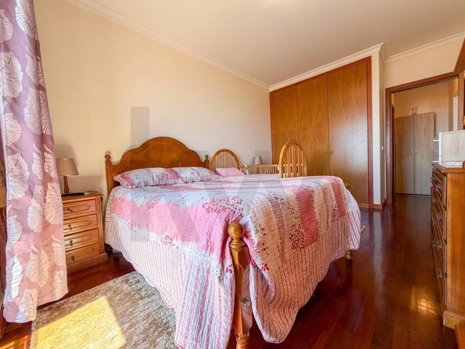 Apartamento T1 para Venda em Caniço Foto 13