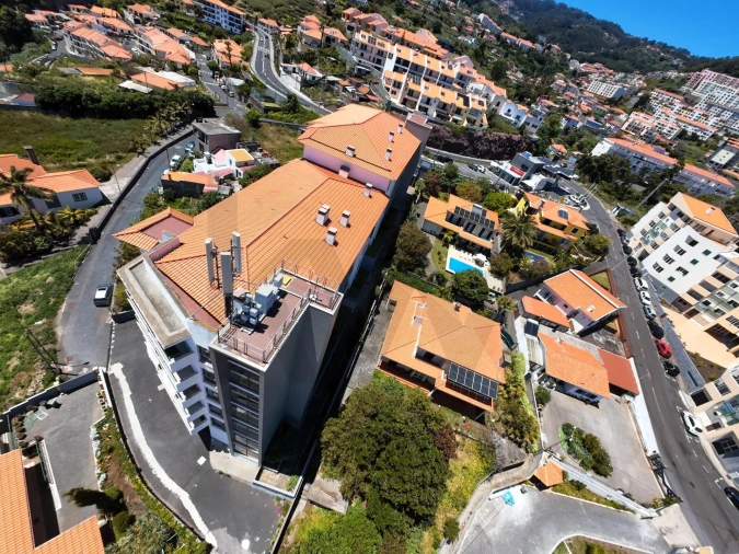 Apartamento T1 para Venda em Caniço Foto 16