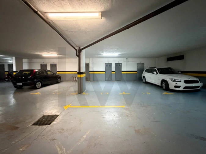 Apartamento T1 para Venda em Caniço Foto 24