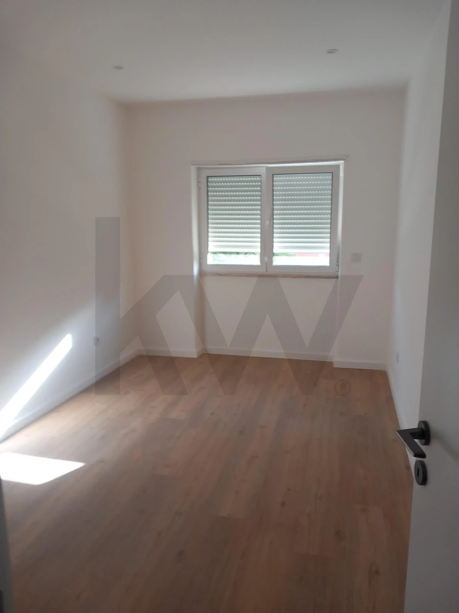Apartamento T3 para Venda em Barreiro e Lavradio Foto 11
