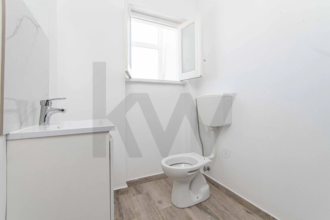 Apartamento T2 para Arrendamento em Amora Foto 15