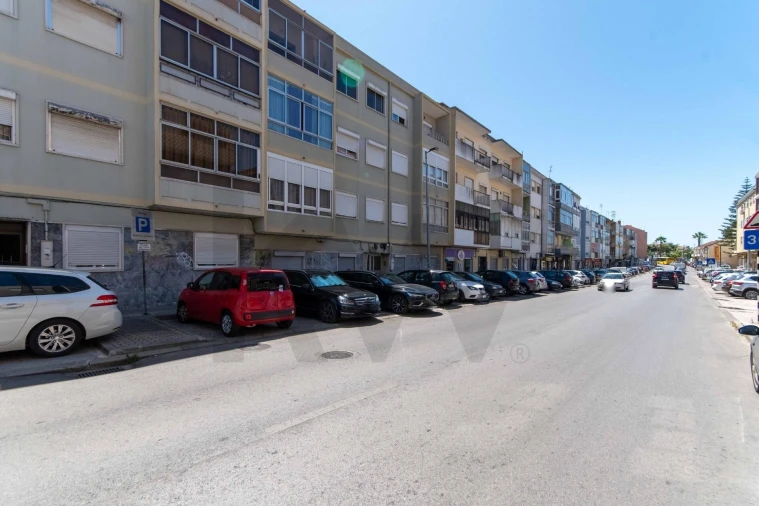 Apartamento T2 para Arrendamento em Amora Foto 19
