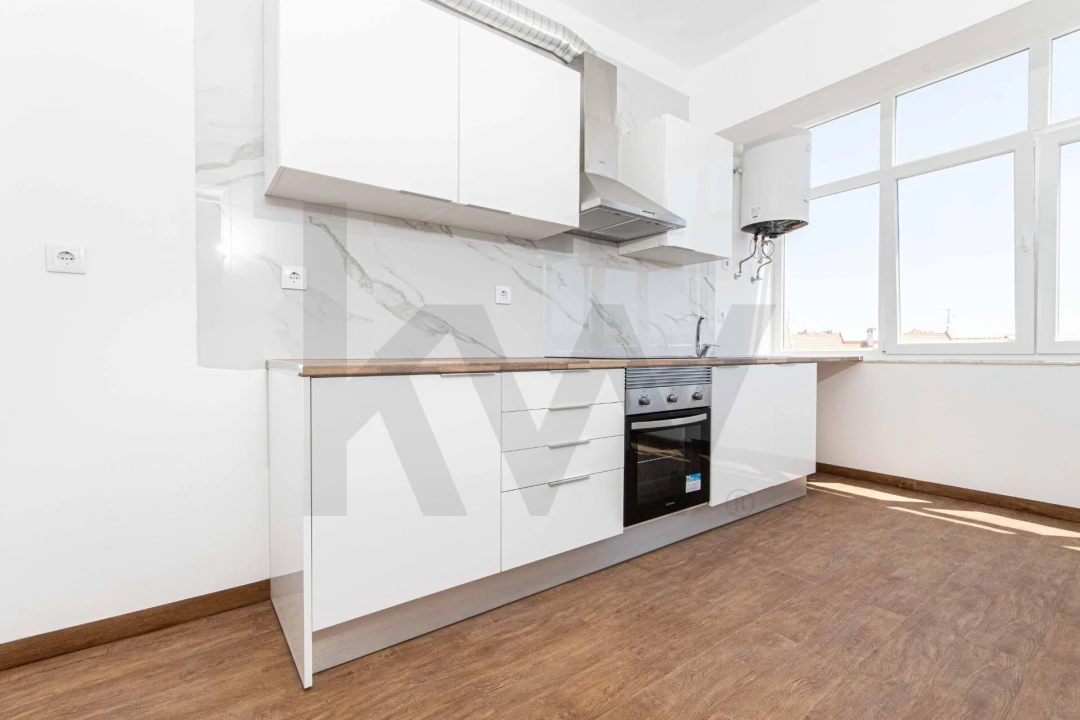 Apartamento T2 para Arrendamento em Amora Foto 1