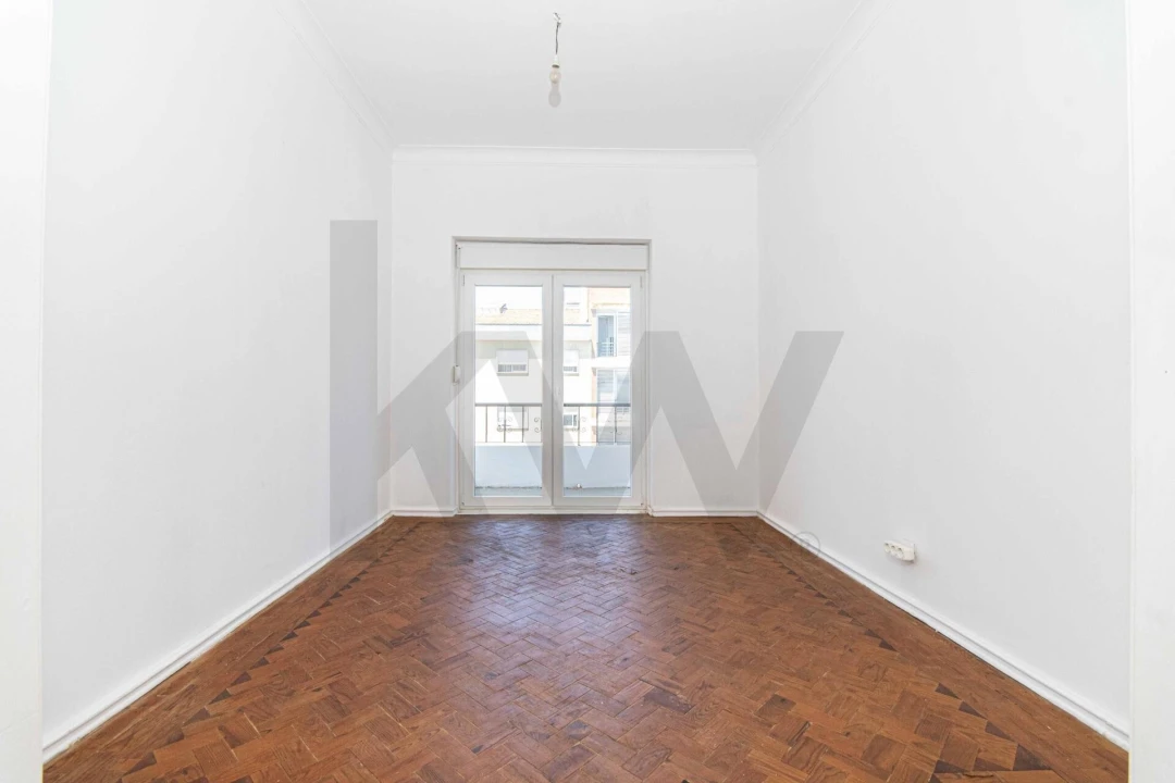 Apartamento T2 para Arrendamento em Amora Foto 8