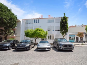 Apartamento T2 para Arrendamento em Carcavelos e Parede