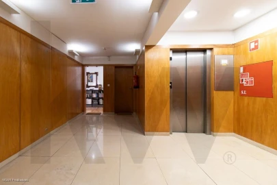 Apartamento T3 para Venda em Misericórdia