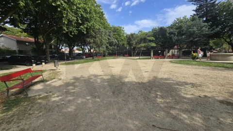 Apartamento T3 para Arrendamento em Aldoar, Foz do Douro e Nevogilde