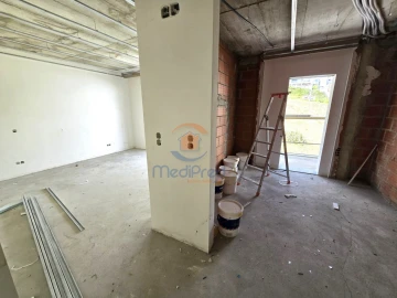 Moradia T5 para Venda em Pontinha e Famões