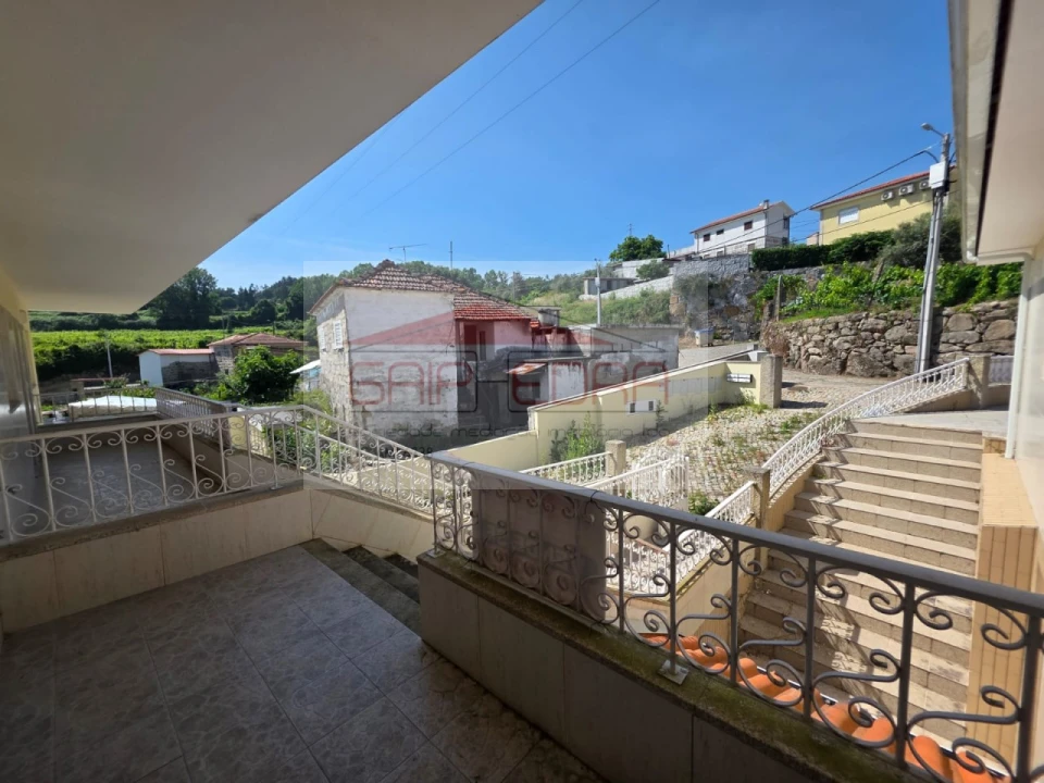 Apartamento T2 para Venda em Abragão Foto 8