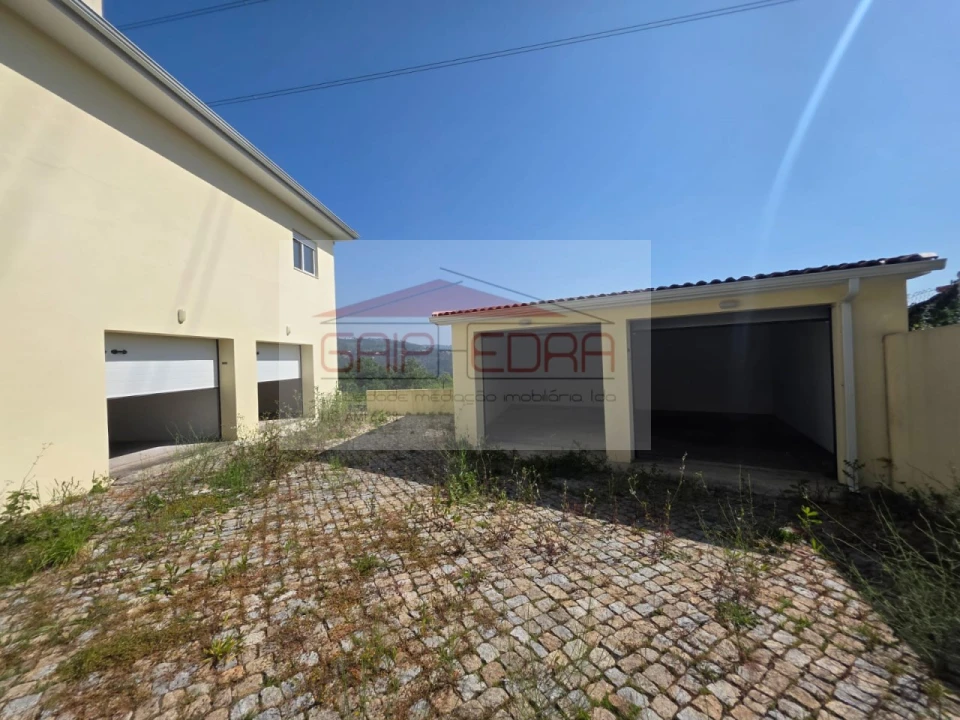 Apartamento T2 para Venda em Abragão Foto 19