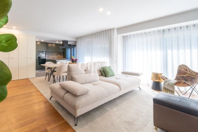 Apartamento T2 para Venda em Urgezes