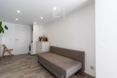 Moradia T10 para Venda em Almargem do Bispo, Pêro Pinheiro e Montelavar