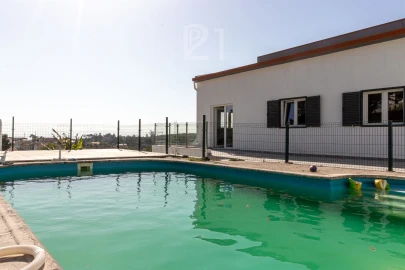 Moradia T10 para Venda em Almargem do Bispo, Pêro Pinheiro e Montelavar