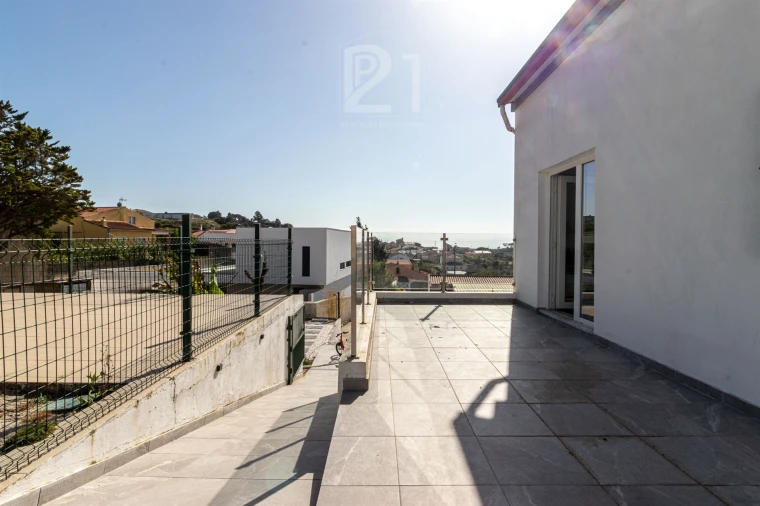 Moradia T10 para Venda em Almargem do Bispo, Pêro Pinheiro e Montelavar Foto 43