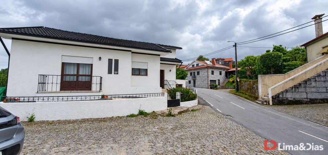 Moradia T3 para Venda em Revelhe Foto 18