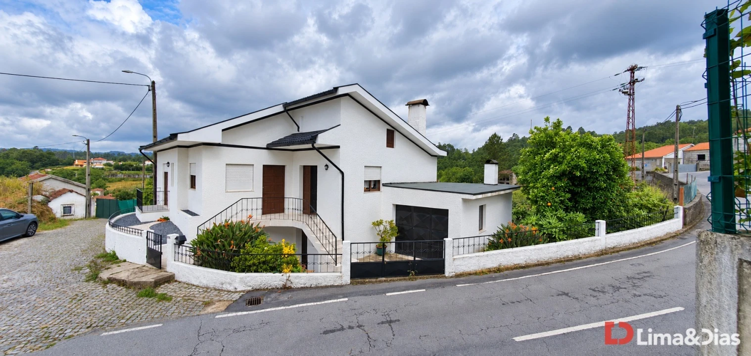 Moradia T3 para Venda em Revelhe Foto 19
