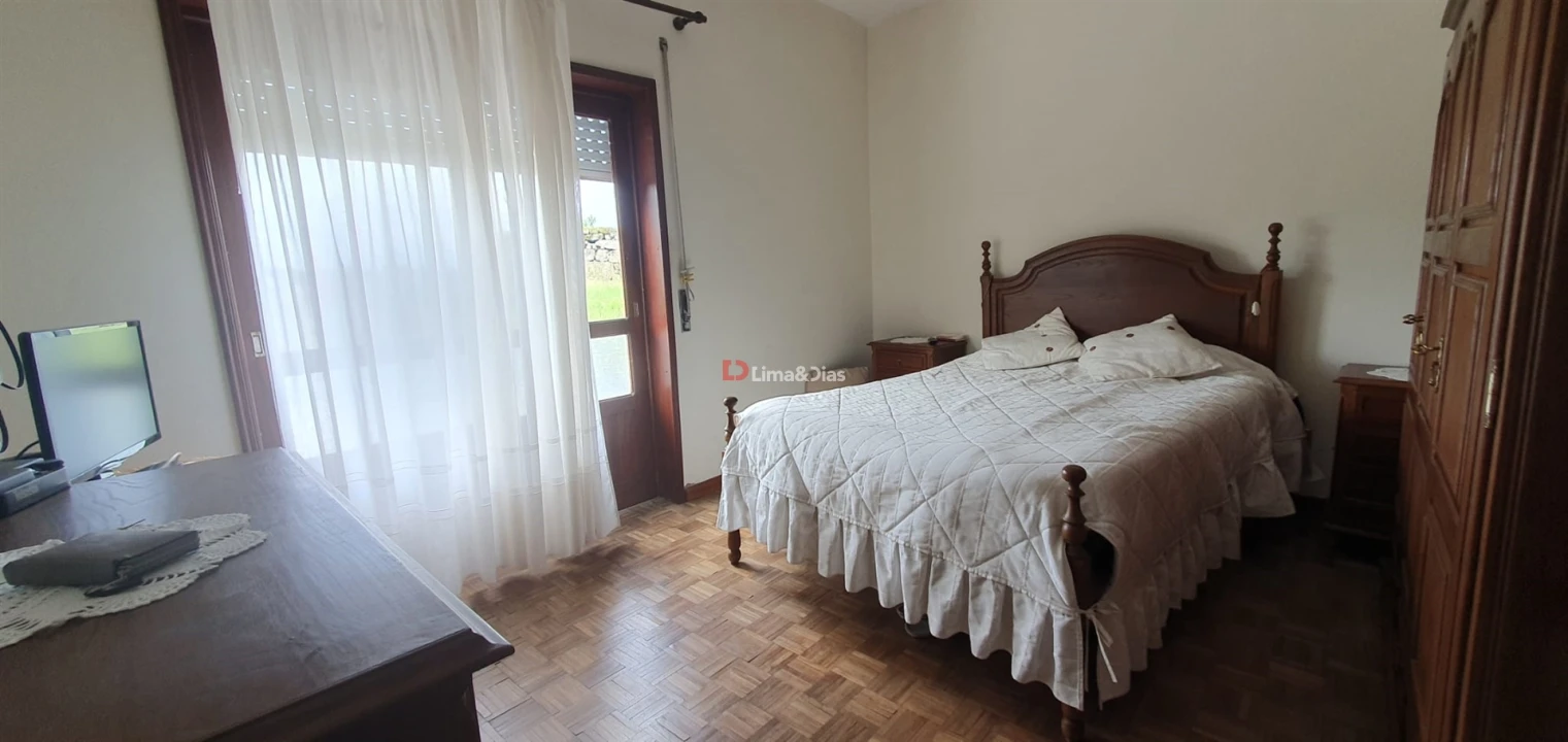 Moradia T3 para Venda em Revelhe Foto 23
