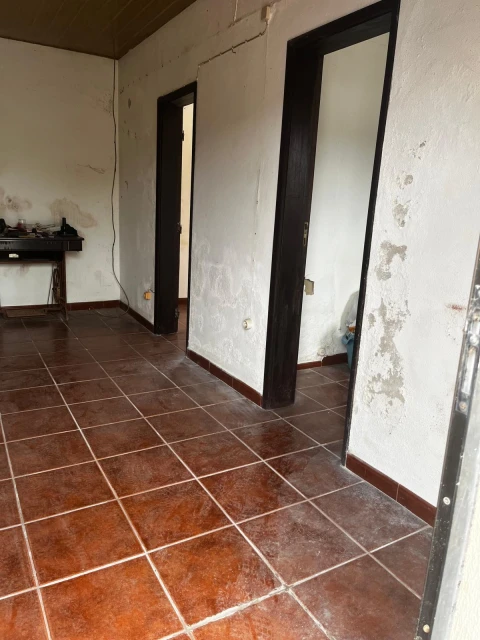 Moradia T3 para Venda em São Jose da Lamarosa