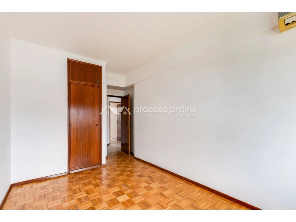 Apartamento T3 para Venda em Leiria, Pousos, Barreira e Cortes Foto 16