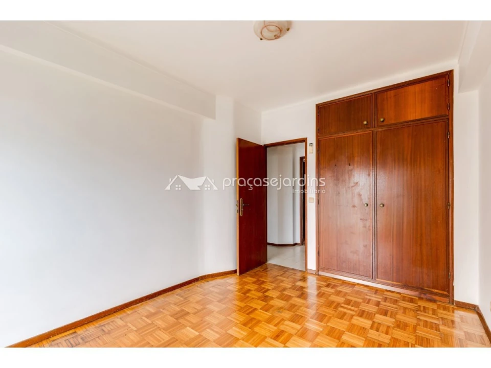Apartamento T3 para Venda em Leiria, Pousos, Barreira e Cortes Foto 14
