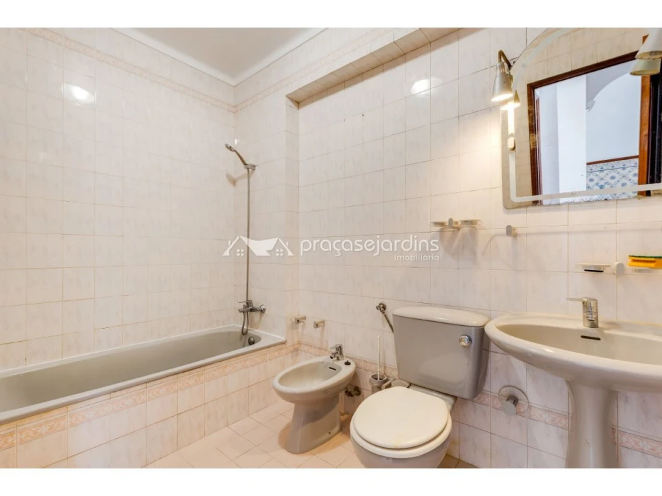 Apartamento T3 para Venda em Leiria, Pousos, Barreira e Cortes Foto 11