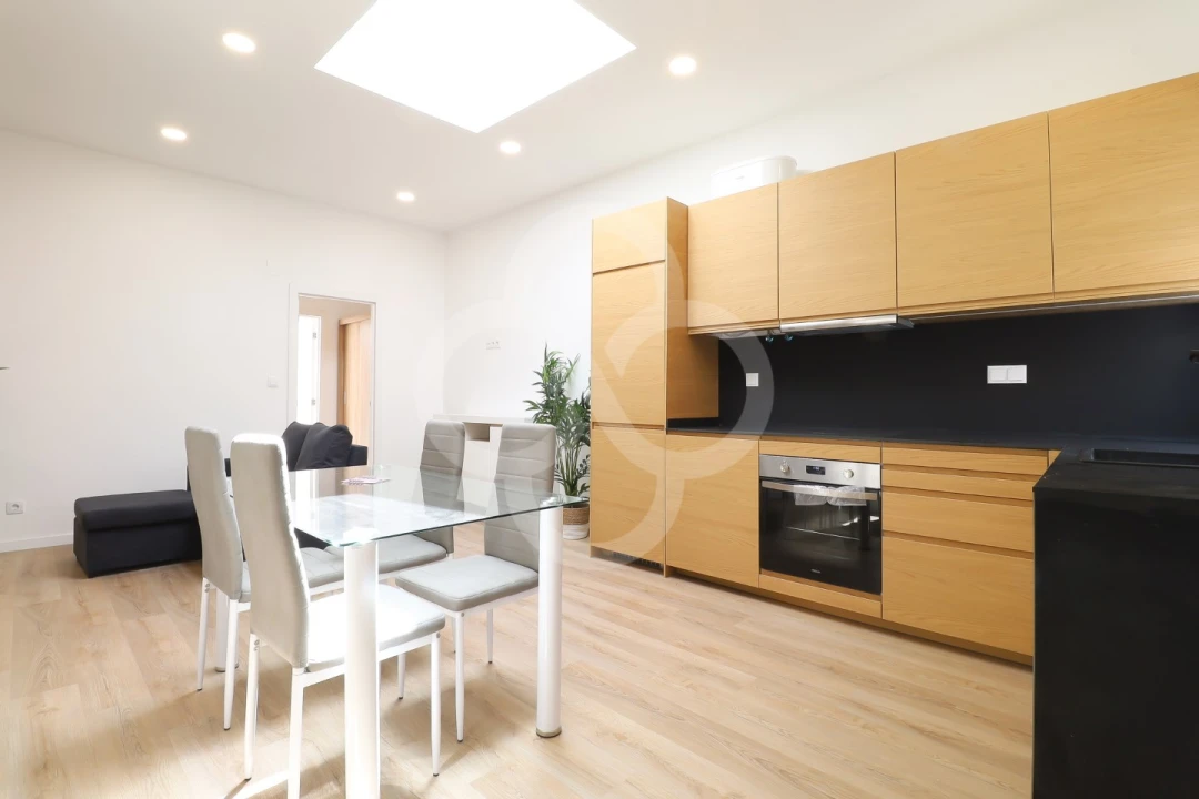 Apartamento T2 para Venda em Arroios Foto 1