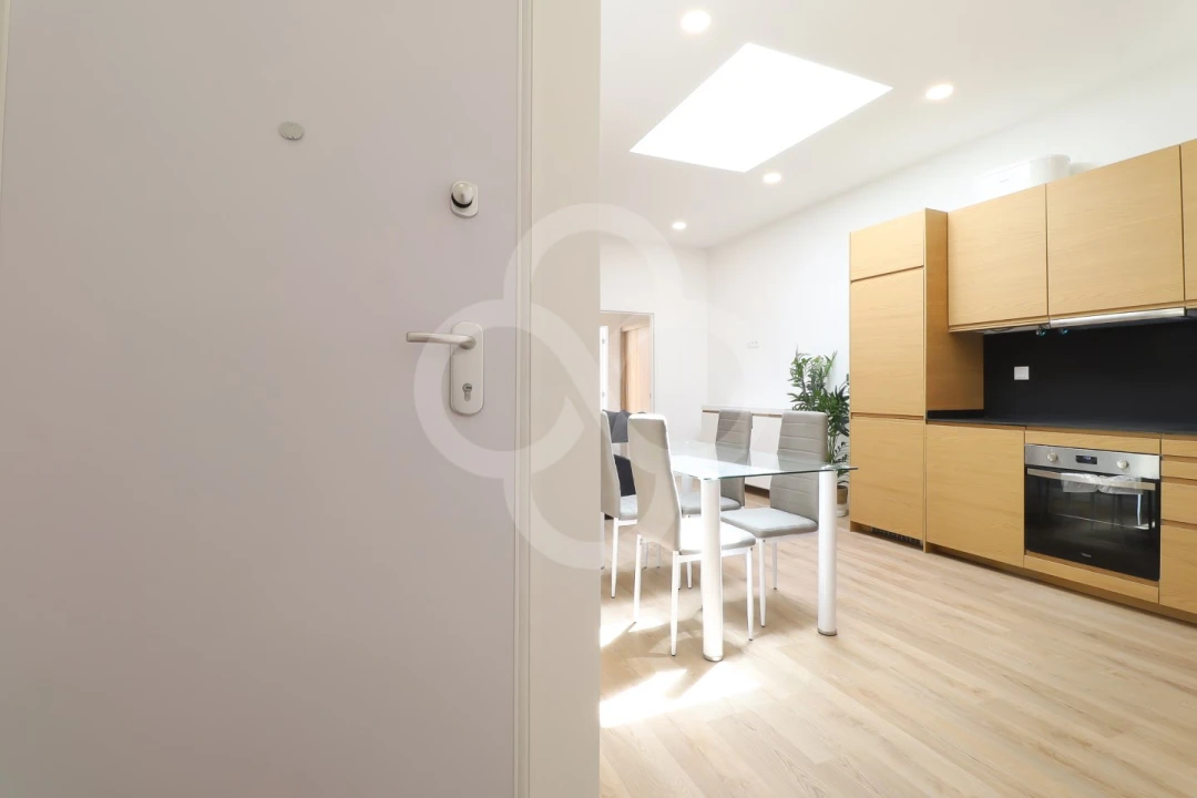 Apartamento T2 para Venda em Arroios Foto 6
