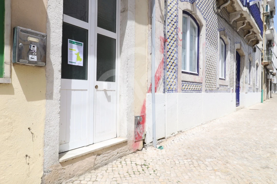 Apartamento T2 para Venda em Arroios Foto 16